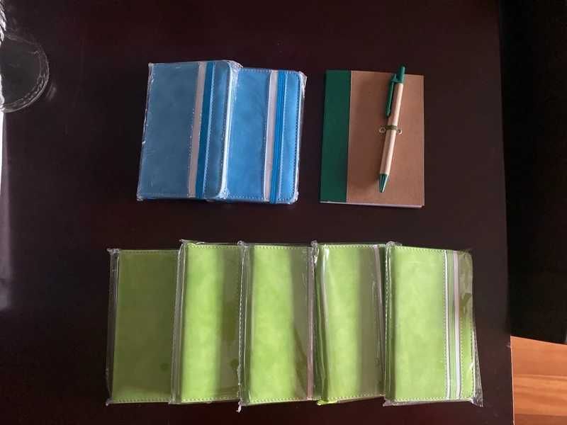 8 blocos A5. Novos embalados.