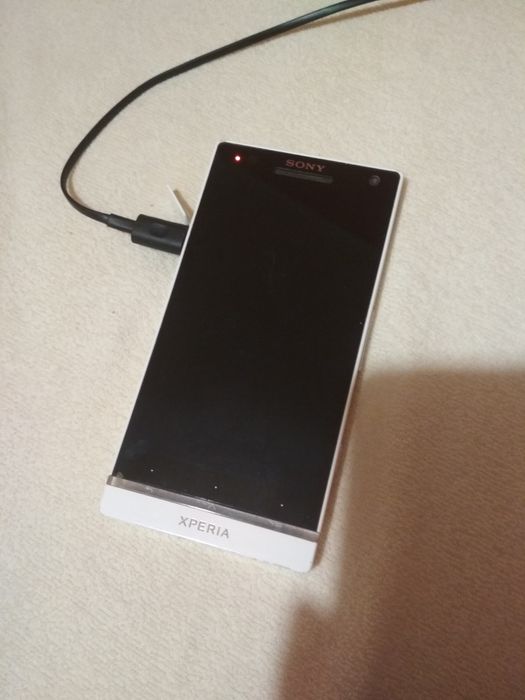 Sony Xperia S uszkodzony