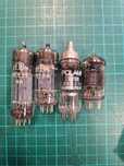Lampy elektronowe 4 sztuki