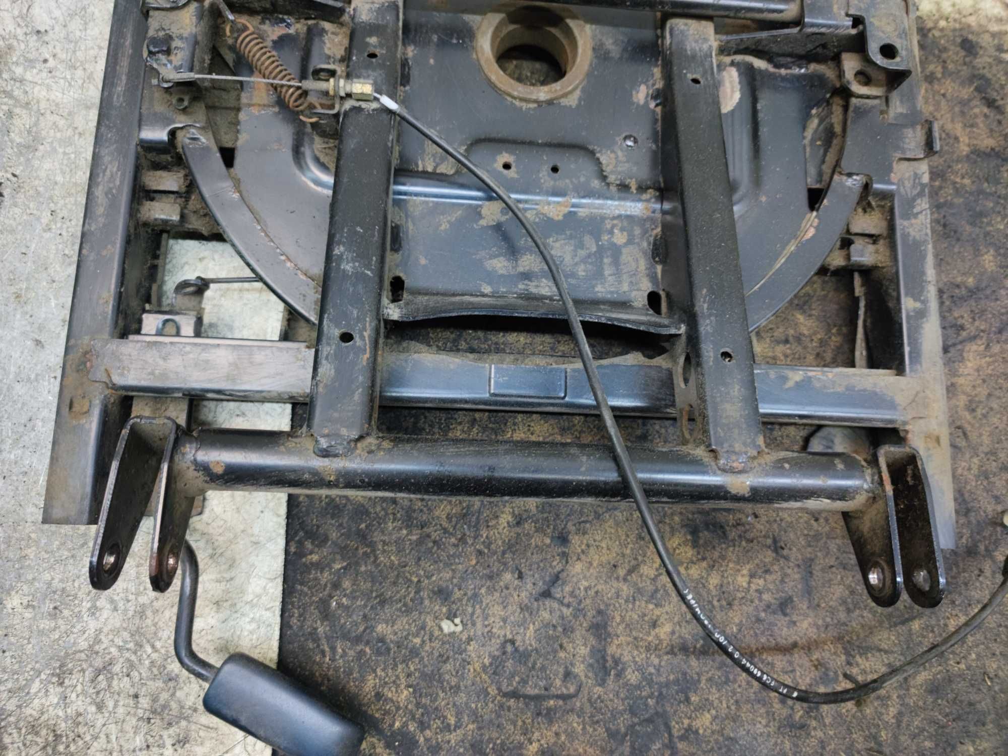 Seat Alhambra Obrotnica Fotela Lewy Przód