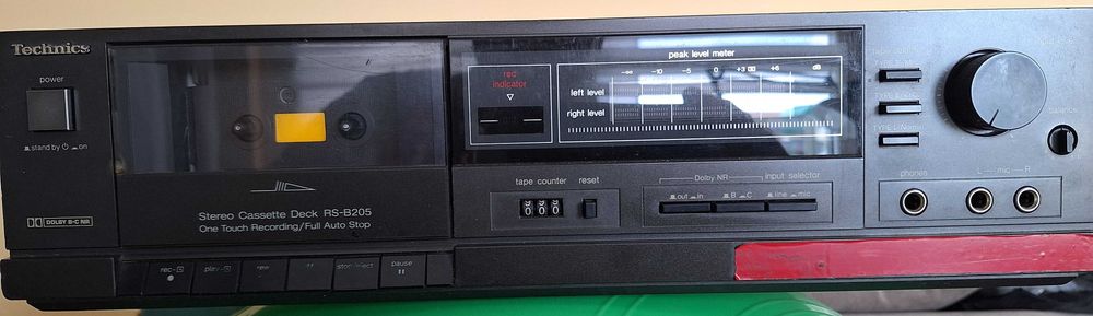 Magnetofon kasetowy Technics RS-B205