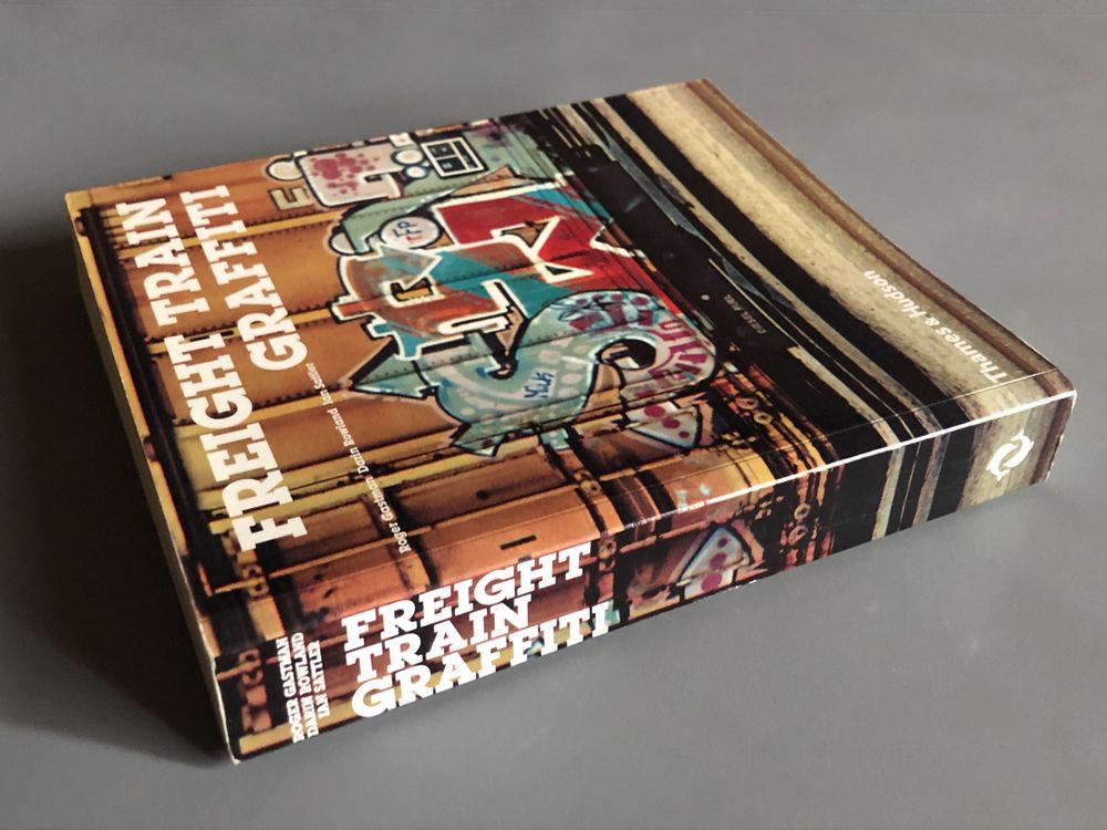 Livro ilustrado Thames & Hudson  Freigth Train Graffiti