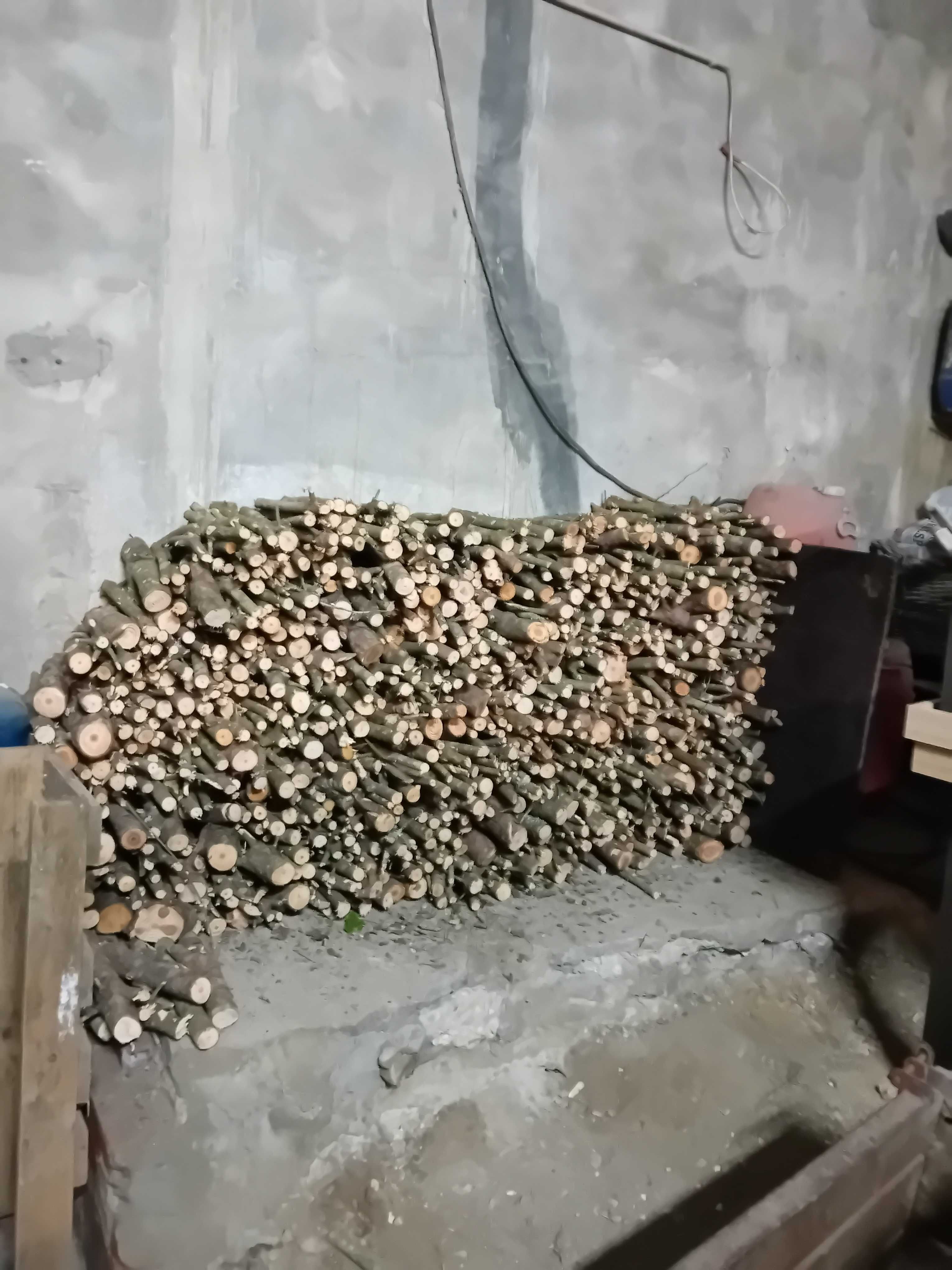 Vendo lenha de pinheiro manso