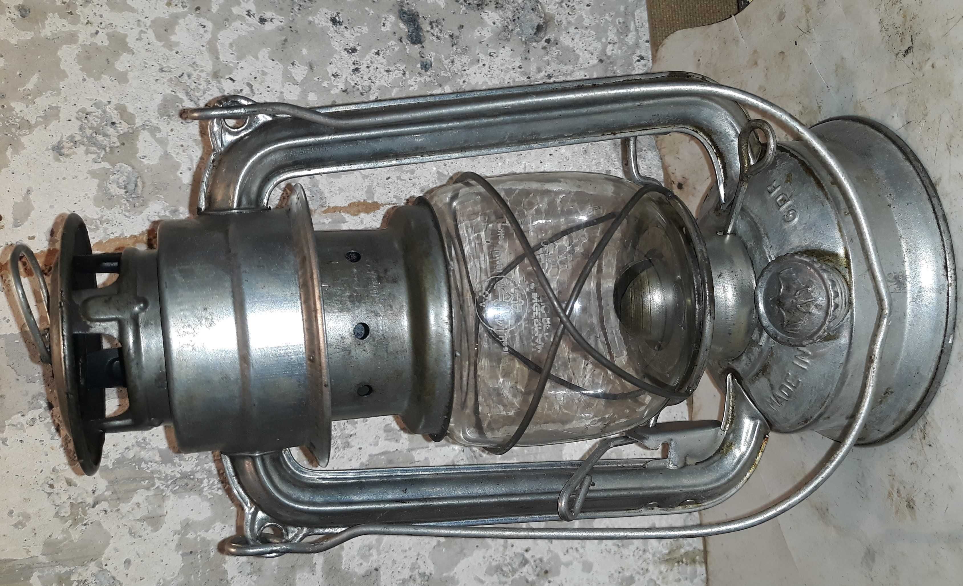 BAT Nr. 128 - lampa naftowa