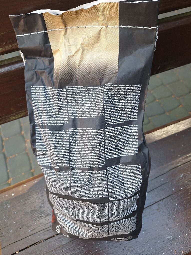 Brykiet węgiel drzewny barbeque  2.5  kg