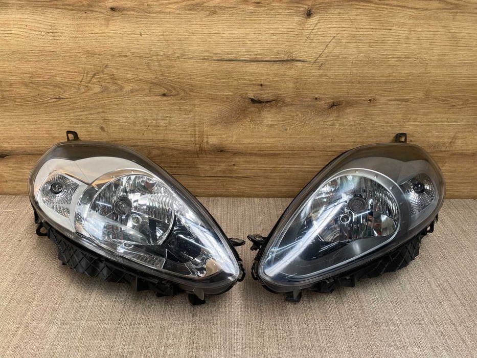 Lampa/reflektor przedni Fiat Punto Evo