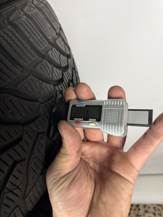 Шини 4шт. R16 205/60 Bridgestone Blizzak LM32 2018 4,7-5,6