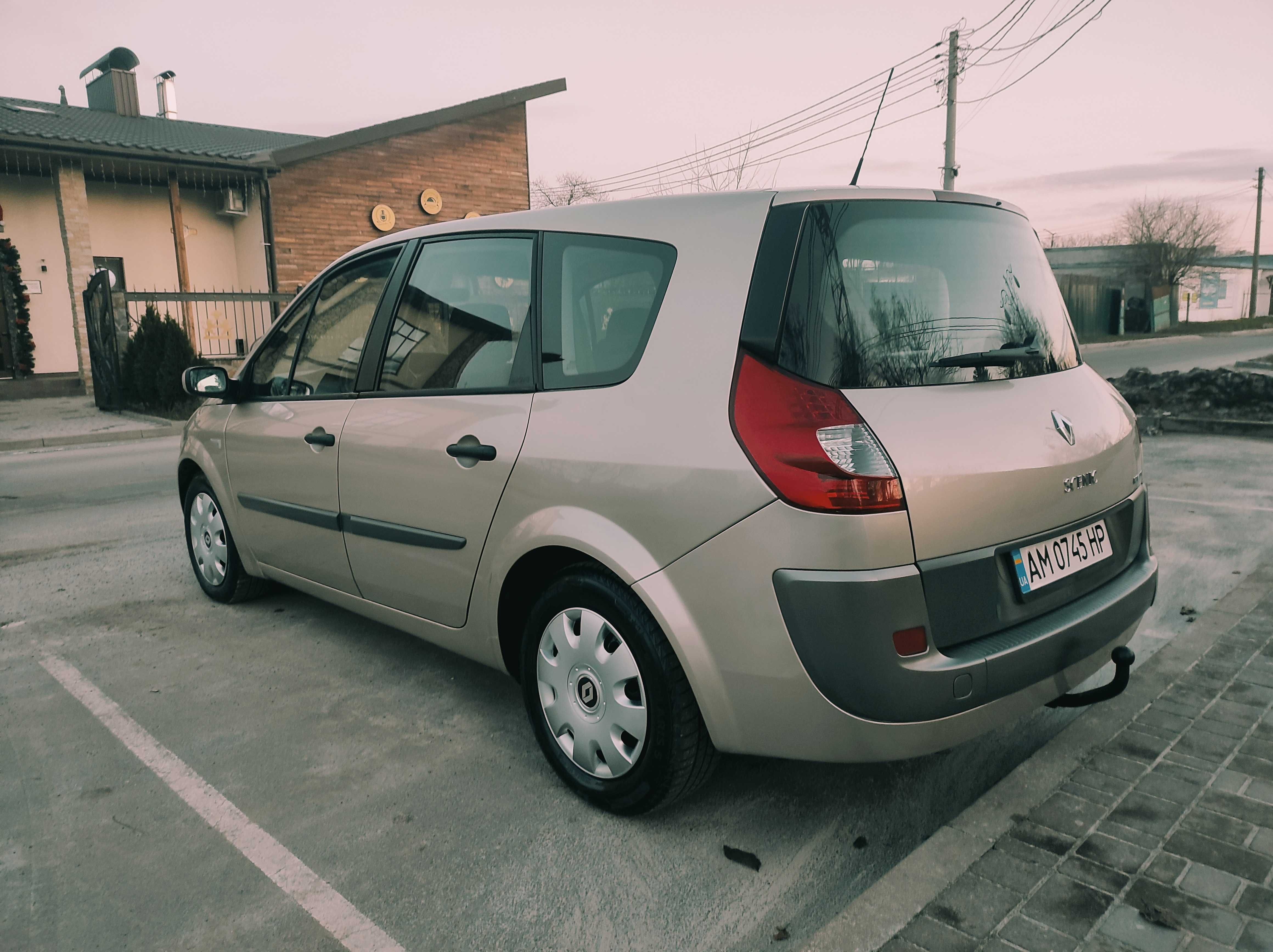 Renault Grand Scenic  Свіжа