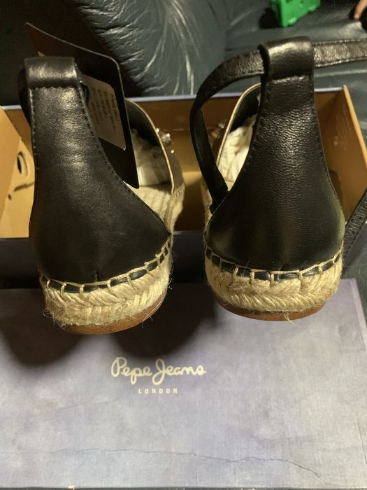 Продам летнюю обувь