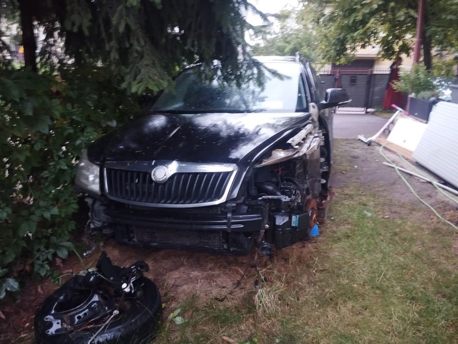 Skoda Octavia 2 FL LPG  uszkodzona
