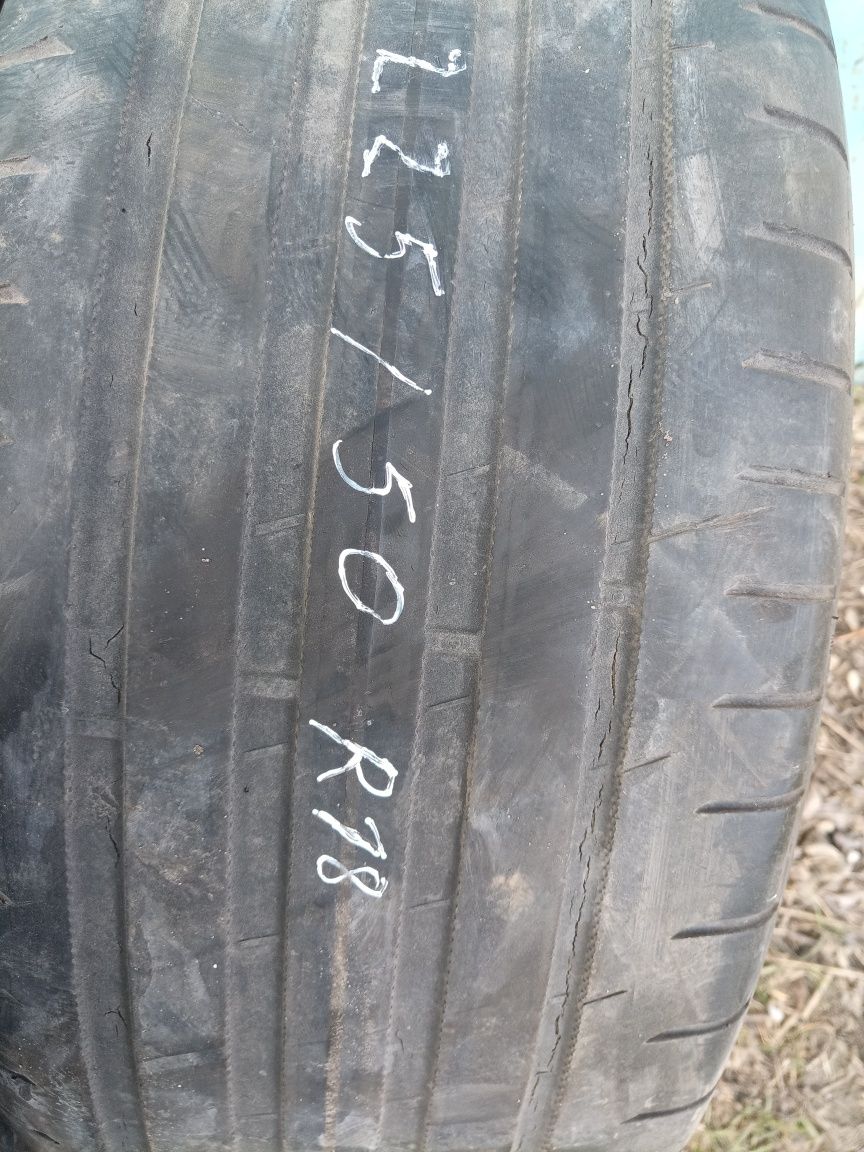 Шини. 225/50R18.