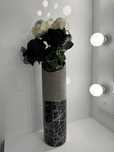 Jarra de decoracao com flores