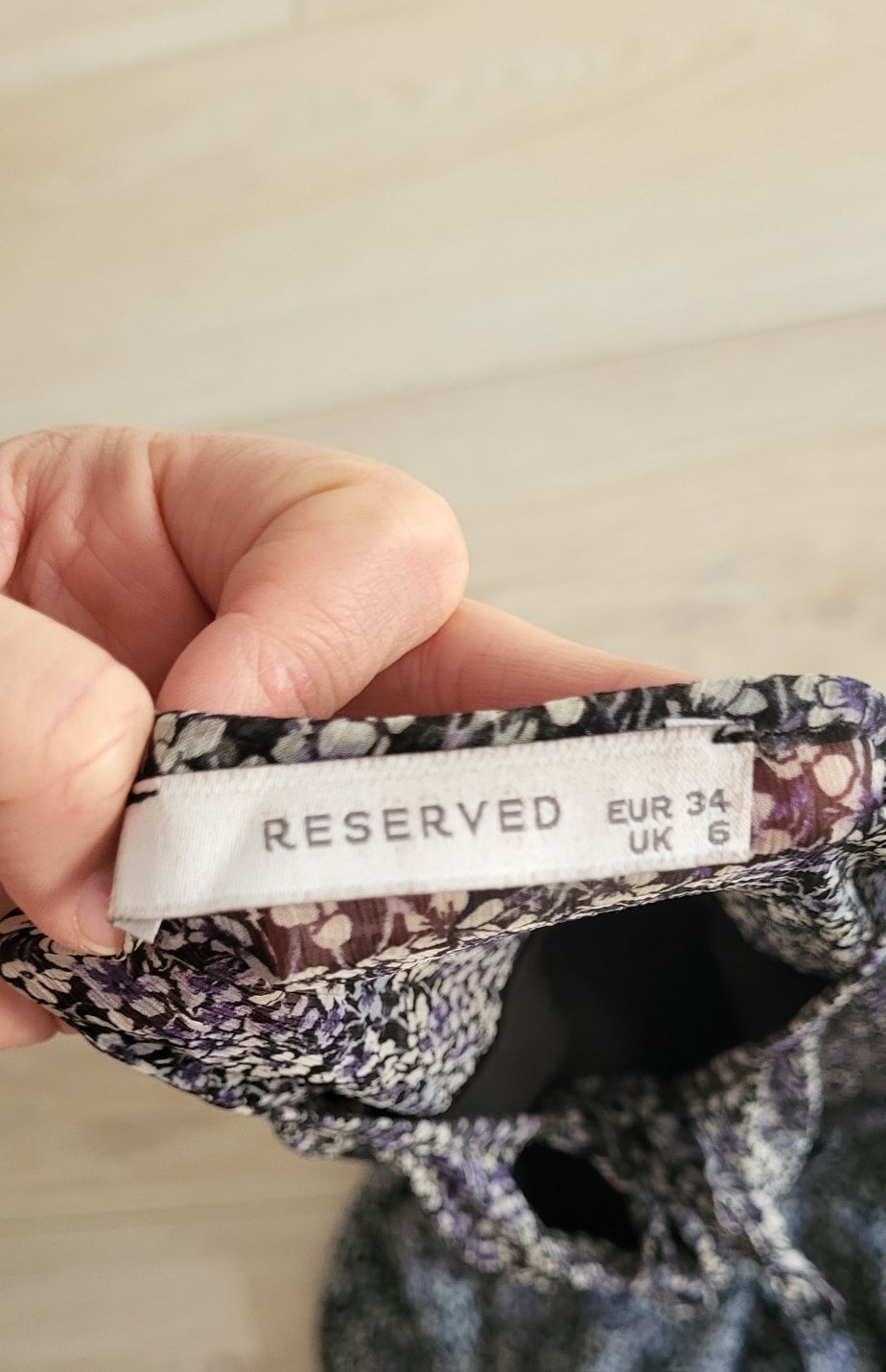 Sukienka wzorzysta 34 Reserved