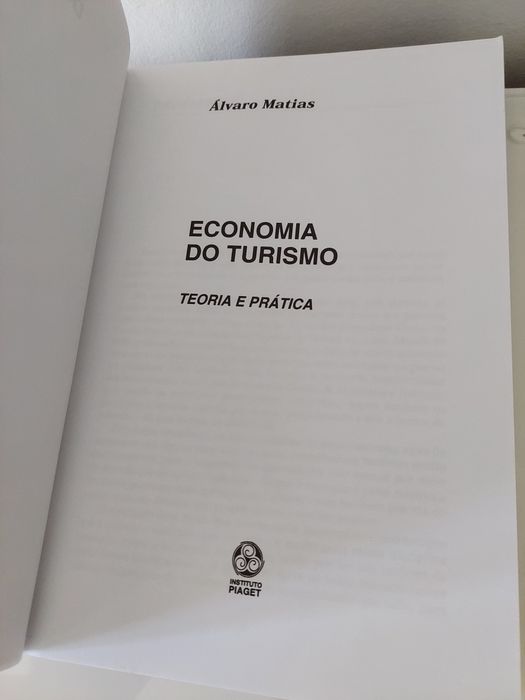 Livro economia do Turismo de Álvaro Matias