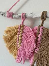 Macrame Pink deixa no galho de Sohomelo, Decor.