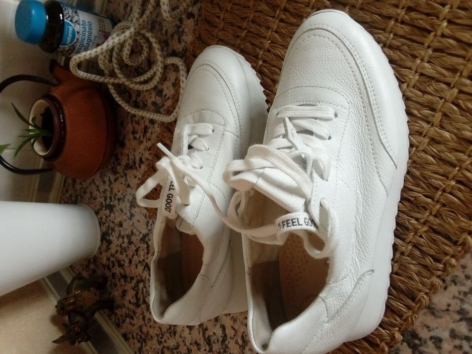 Tênis brancos  Paul Green