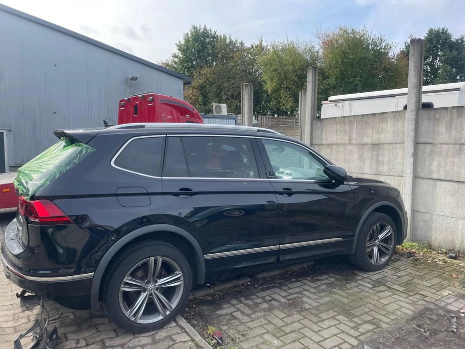 Volkswagen Tiguan 2.0 TDI 190KM 4 Motion R LINE! 7 Osobowy Automat Delikatnie uszkodzony