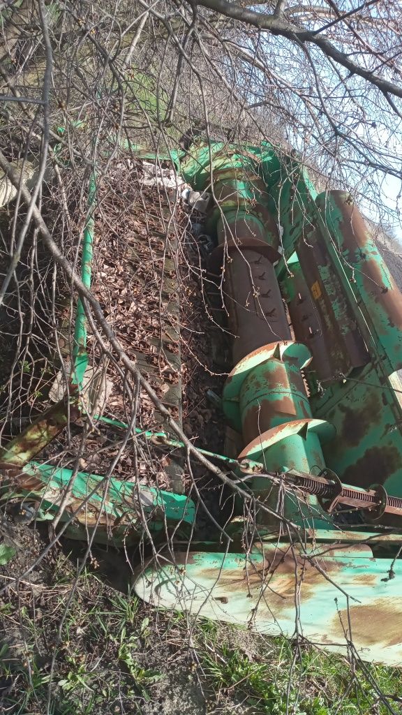 Комбайн ДОН 1500Б