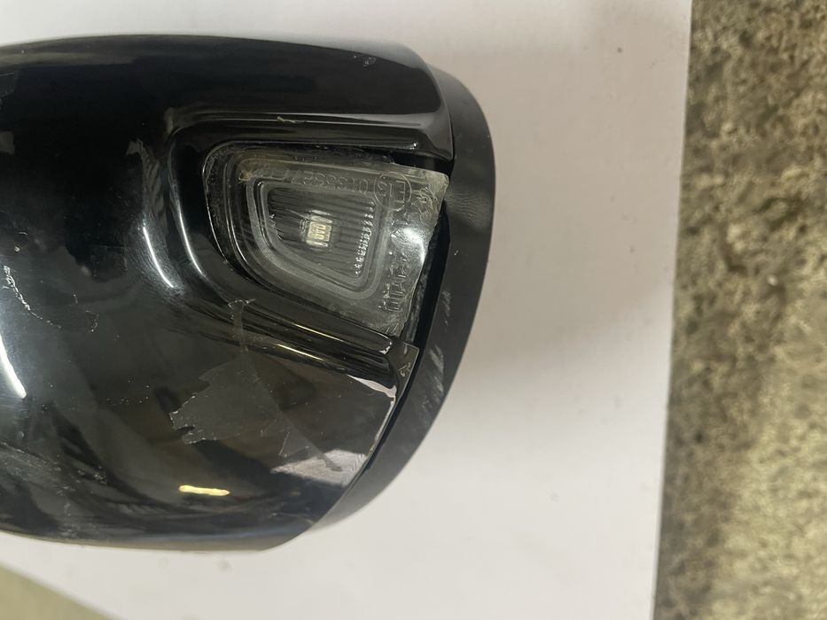 Дзеркало праве hyundai kona electric