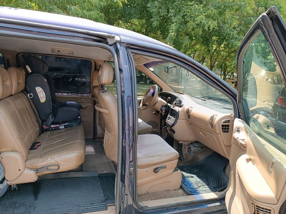 Dodge Ram Van 2.4