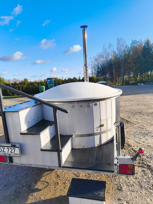 Balia mobilna, jacuzzi