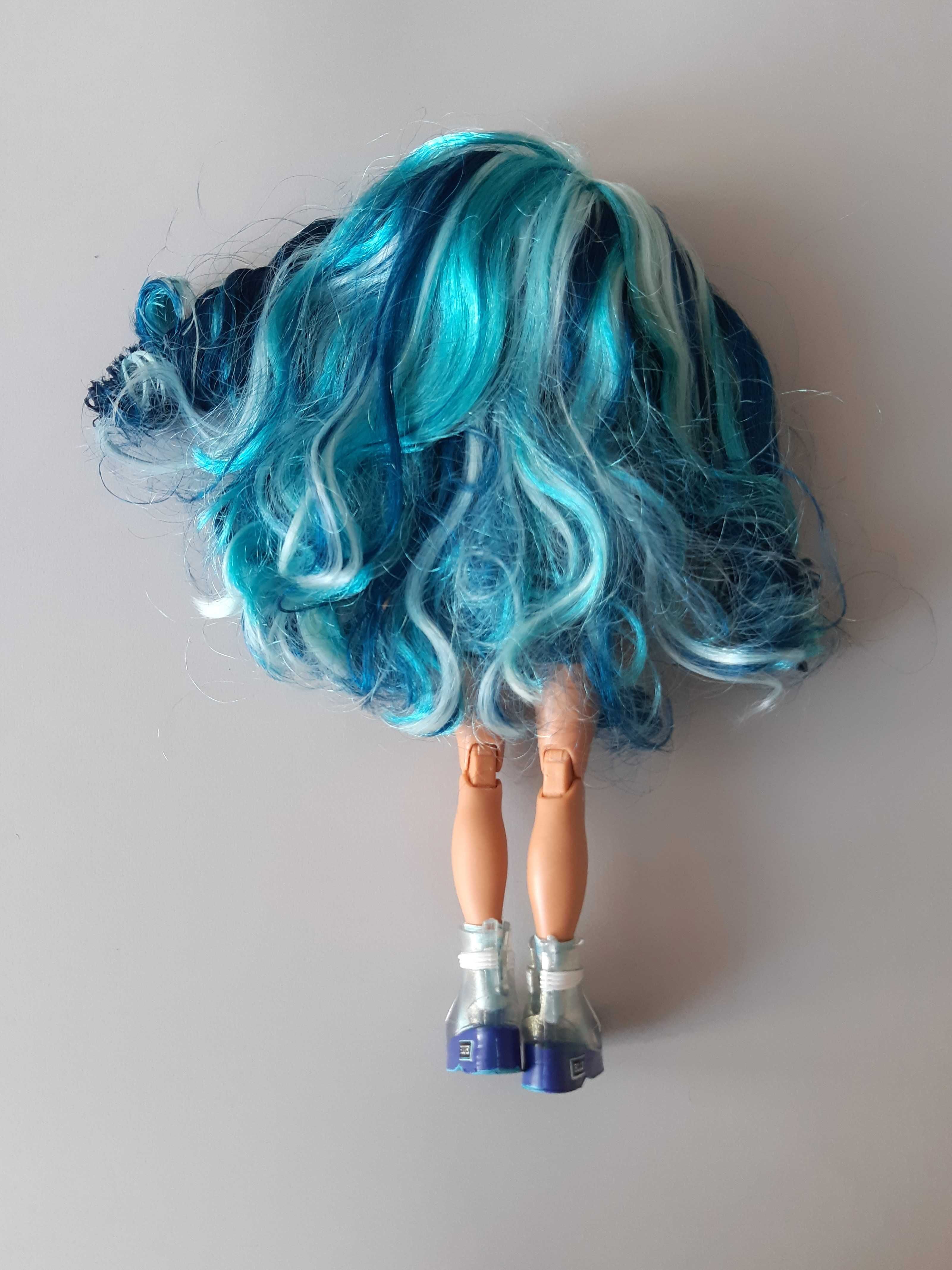 MGA Doll Lalka MGA 28 cm Niebieskie Włosy