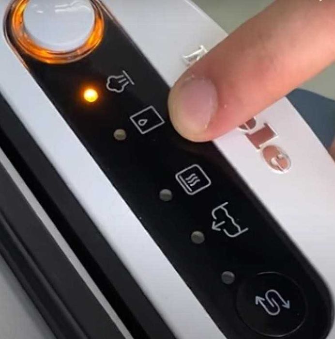 Гладильная система Miele B 1847 прасувальна праска міле