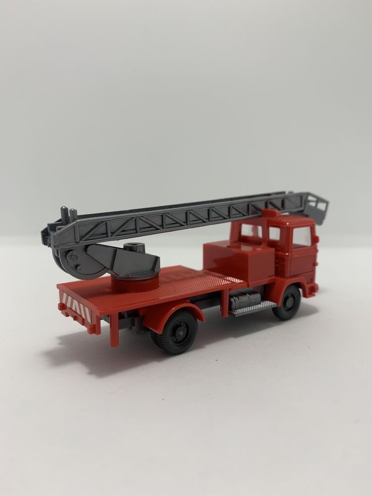 Mercedes Bombeiros com escada da Wiking escala H0 1/87