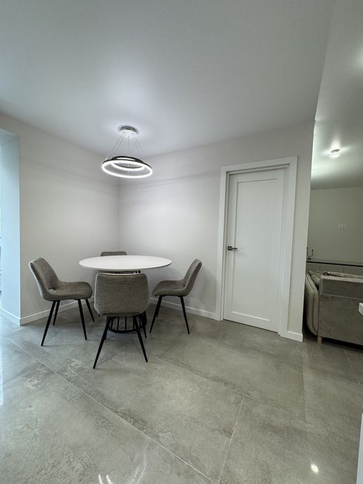 3 кімнати продаж мікрорайон  сонячний 3-поверх