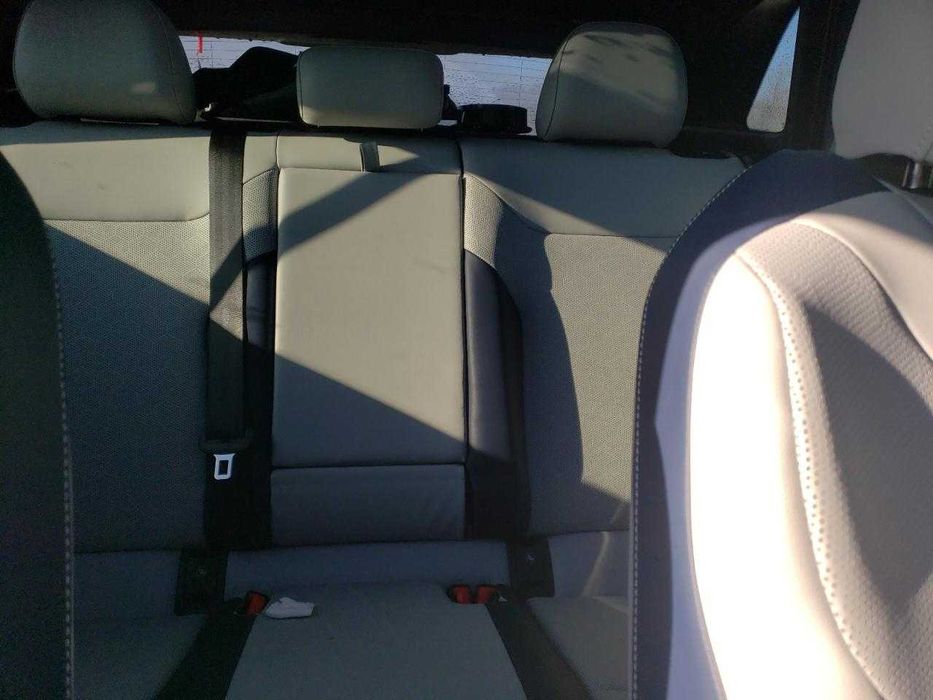 2023 VOLKSWAGEN id.4 pro plus в дорозі