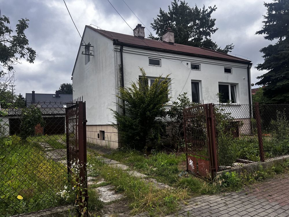 Dom z działka w centrum konstancina BEZPOSREDNIO