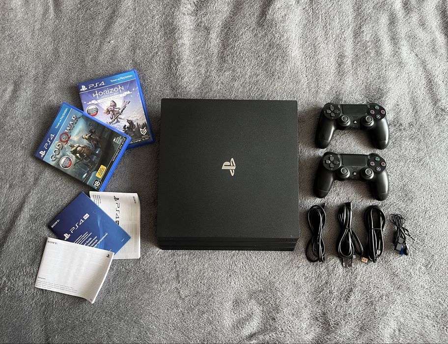 Консоль Sony PlayStation 4 PRO 1TB CUH 72 Black б/у