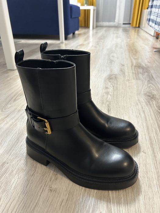 Чоботи Zara в ідеальному стані
