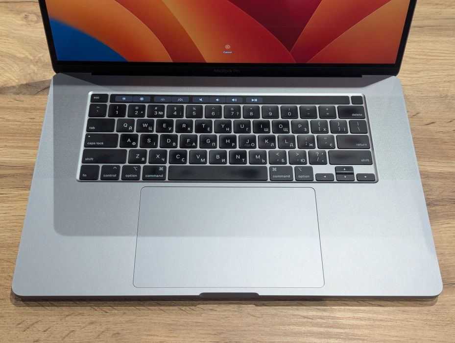MacBook pro 16 2019 i7 2.6ghz 64/512gb pro 5300m 4gb