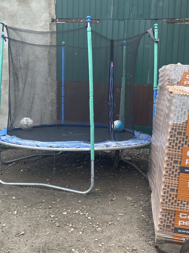 Trampolina Ogrodowa z siatką