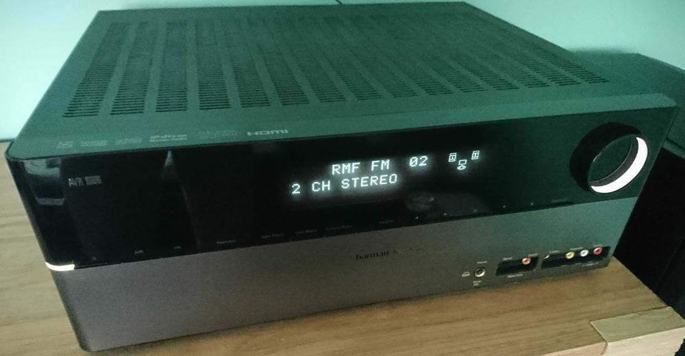 Amplituner Harman Kardon AVR255 w bdb stanie pilot