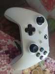 Pad Xbox sprawny biały