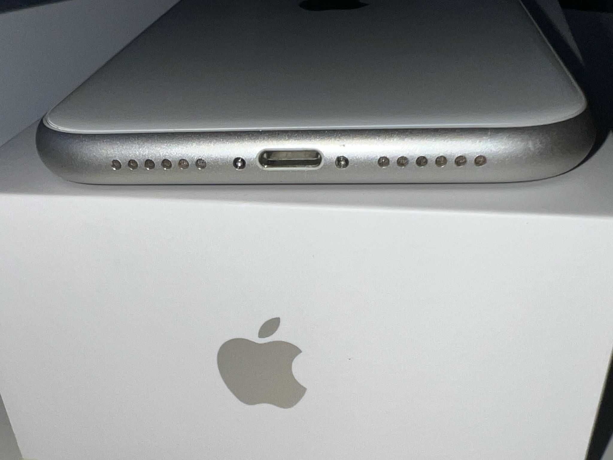 IPhone 11 usado em bom estado