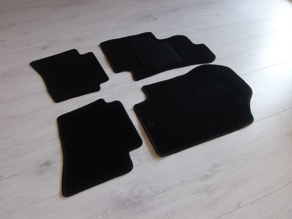 Dywaniki Welurowe HYUNDAI I20 09-11 Idealnie Dopasowane STOPERY