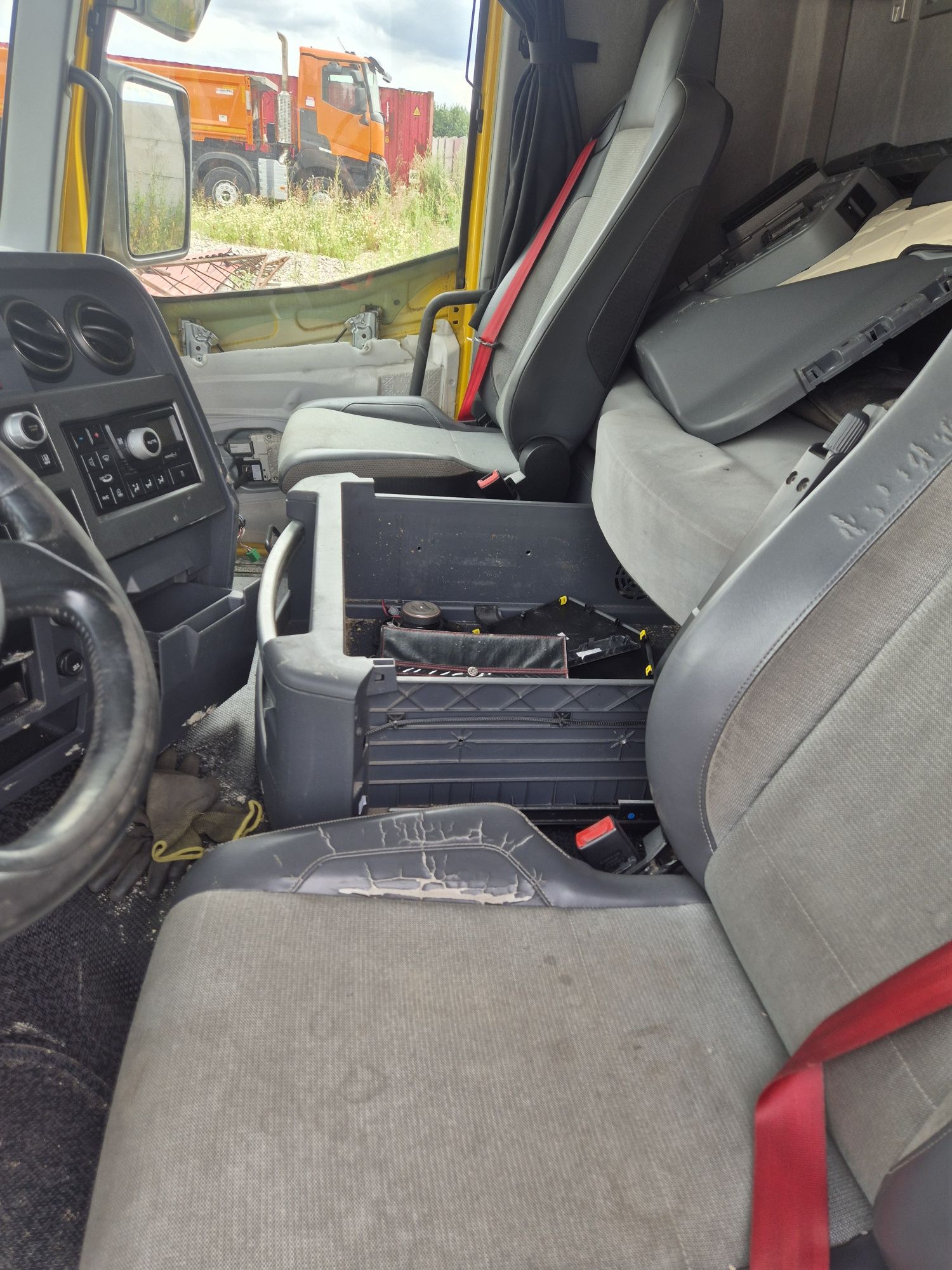 Wnetrze Kabiny Renault gama T