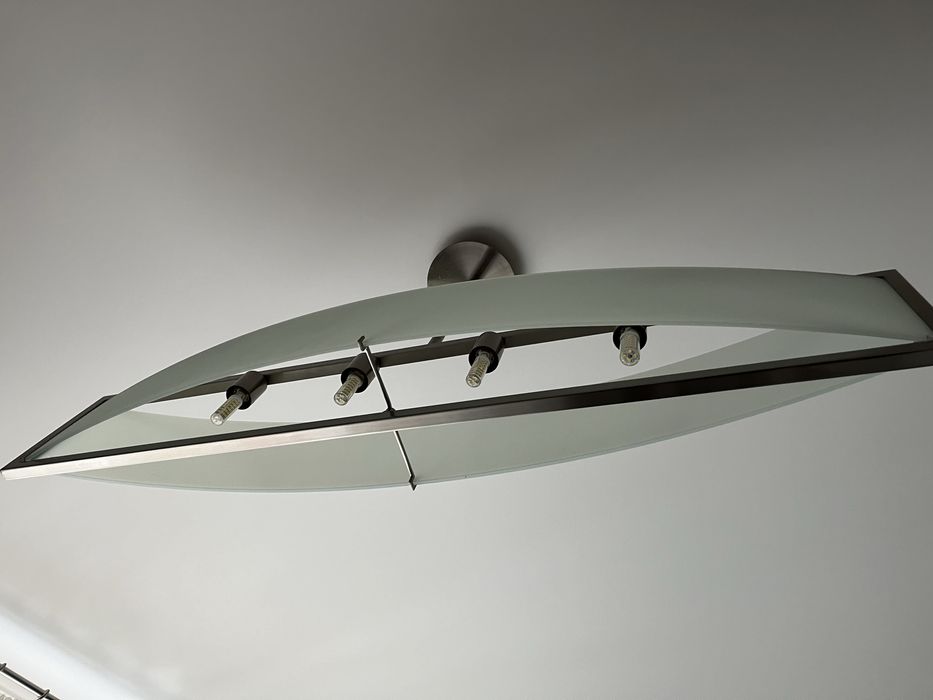 Люстра Massive (Бельгия).