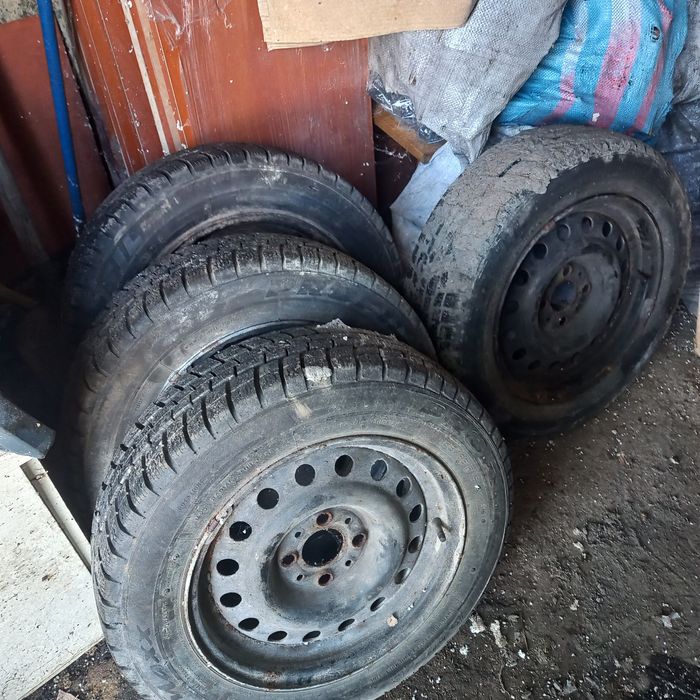 Opony zimowe 15"