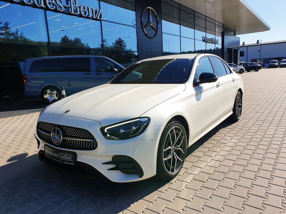 Mercedes-Benz Klasa E 300 d 4Matic AMG 9G Tronic, Burmester, Kamera 360, Pakiet Night