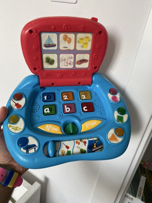 БЕСПЛАТНО Детский музыкальный чемоданчик (на английском)