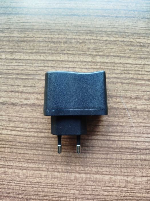 Adaptador Tomada para USB