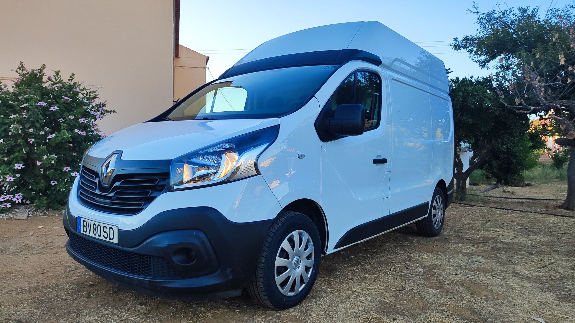 Renault Trafic L1H2