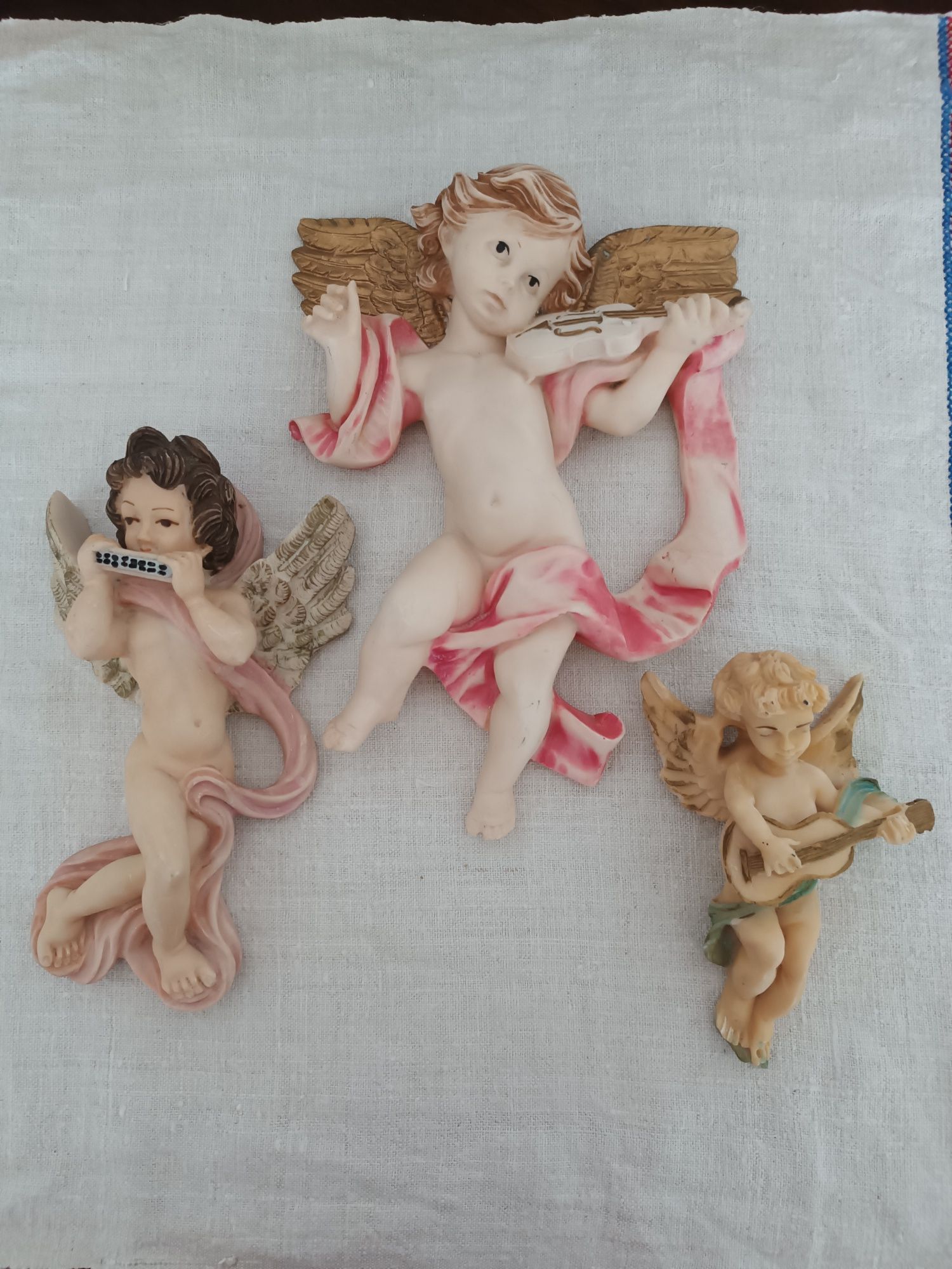 Conjunto de 3 anjos de marfinite para parede