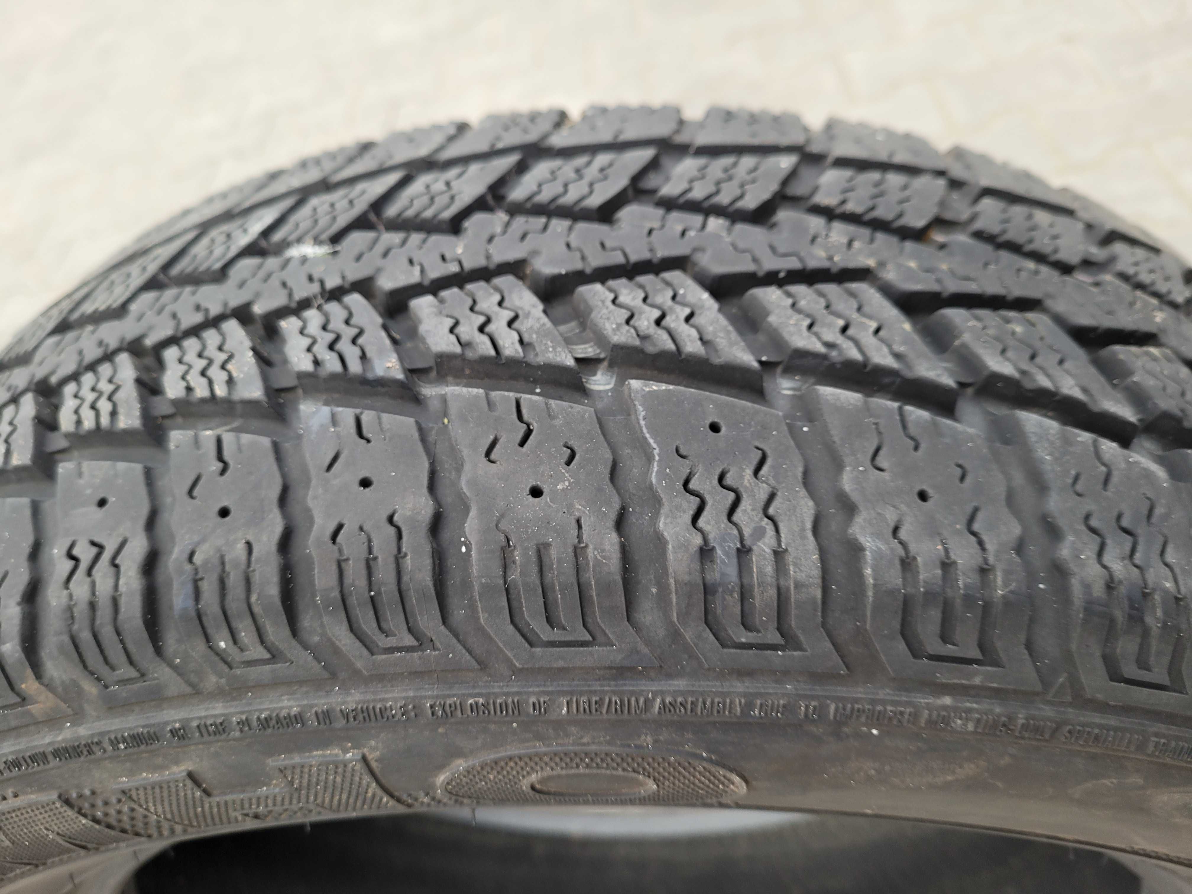 Opona Kumho 215/60 17C