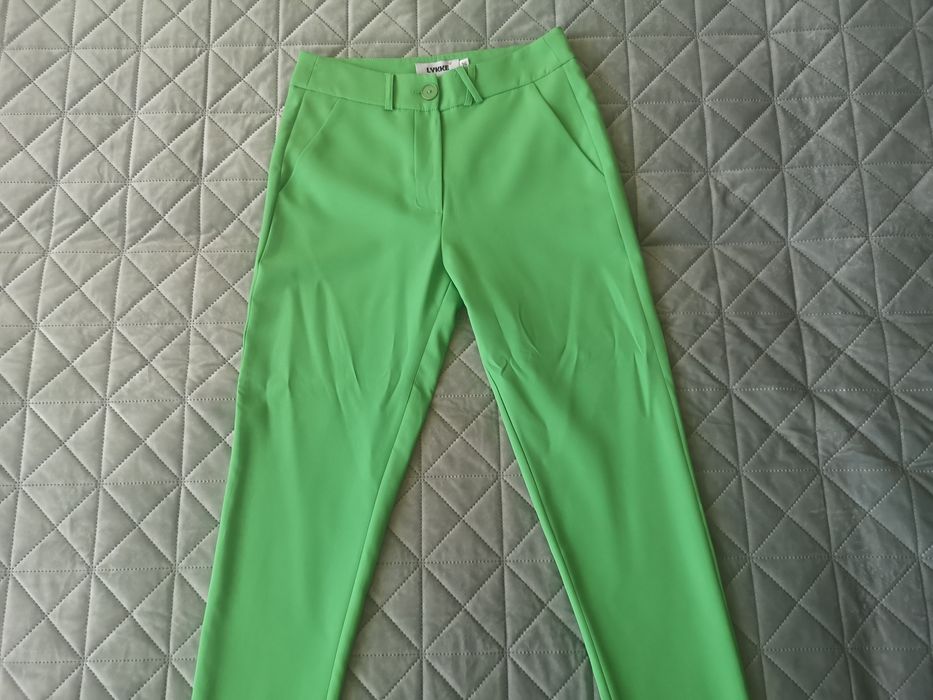 Zielony komplet LYKKE l Spodnium l Garnitur damski l 36 S l Nowy