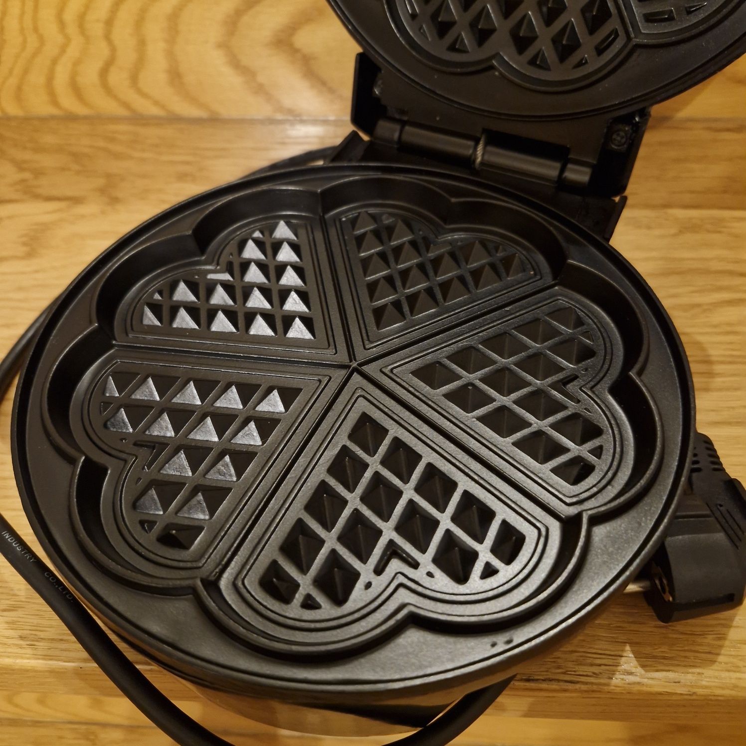 Gofrownica 1200W Liferec